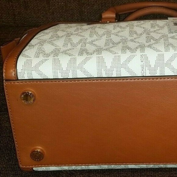 MICHAEL KORS SELMA ZIP LARGE VANILLA LOGO LUGGAGE LEATHER SATCHEL BAG NWT! - Picture 9 of 9